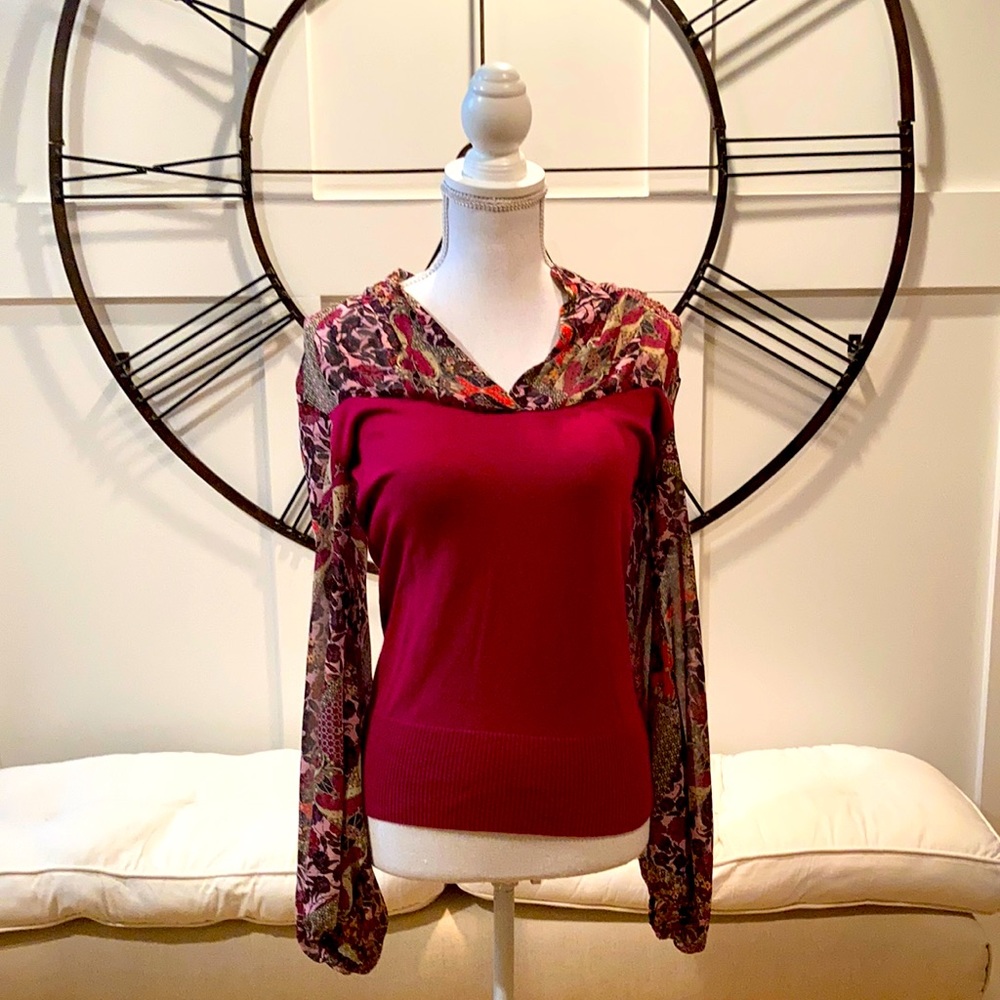 Long-sleeved Top